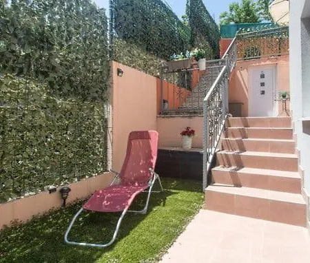 Yin&yang Apartment *